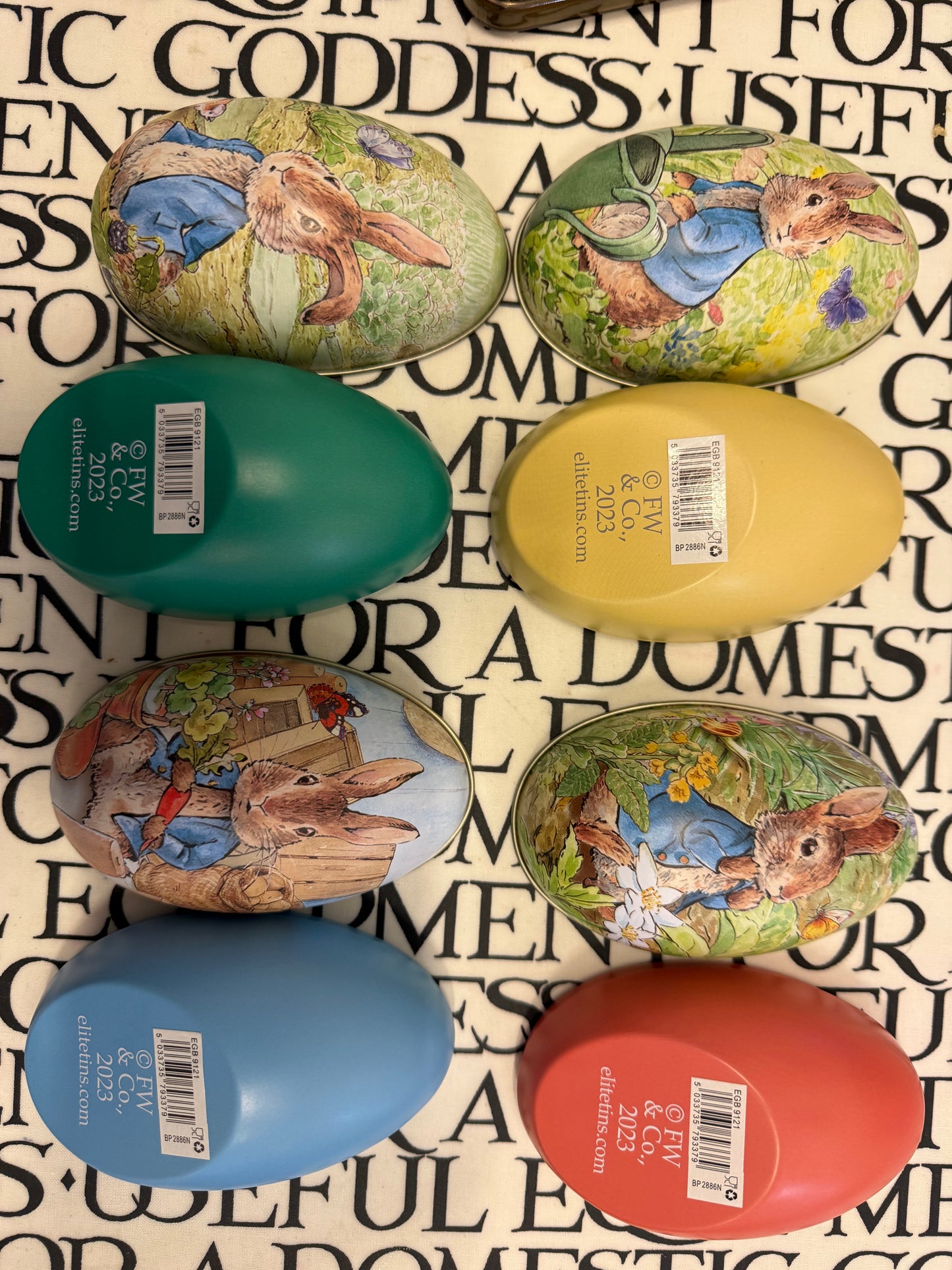 Peter Rabbit Medium Easter Egg