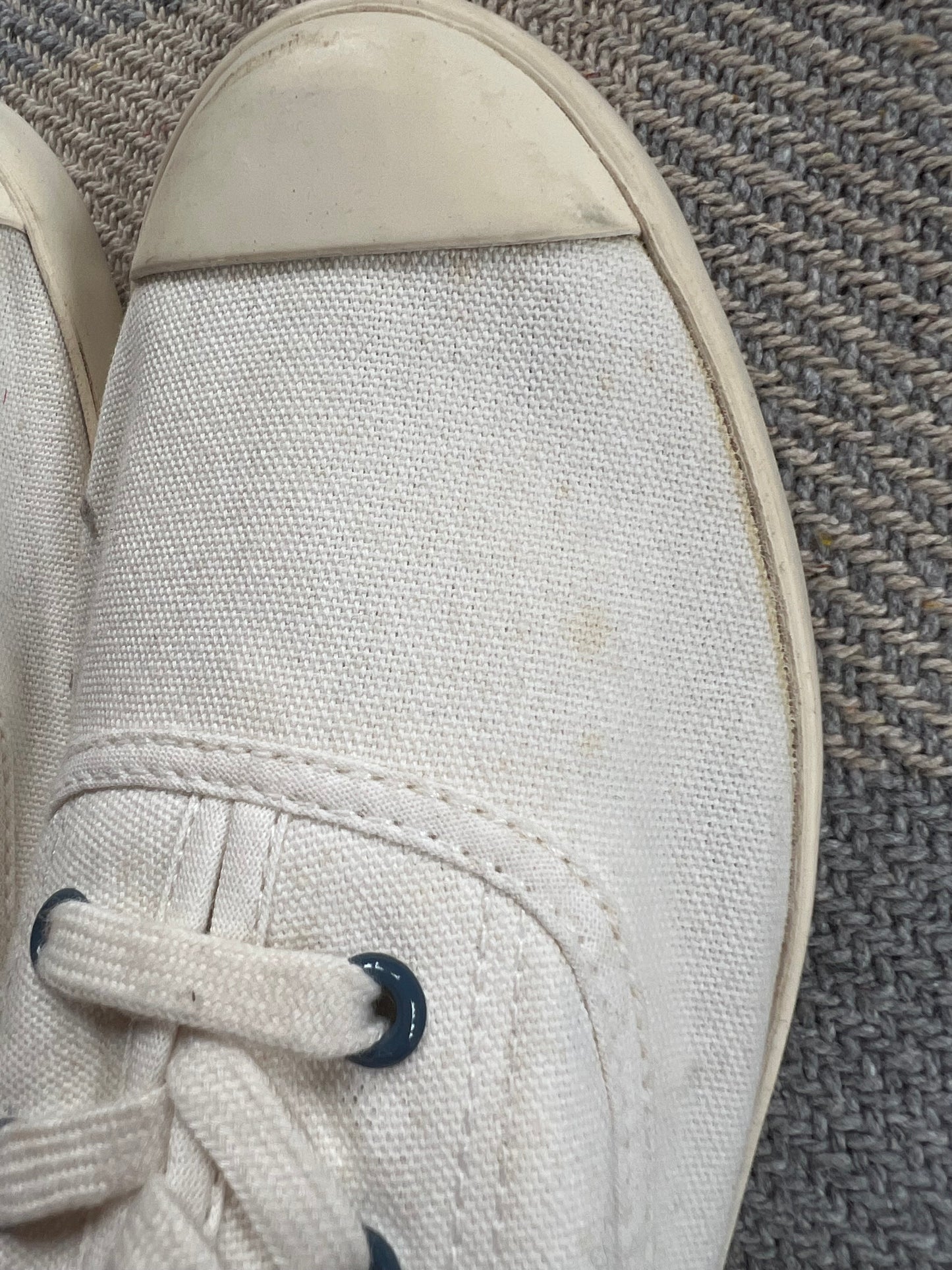 Johnnie B White Shoes