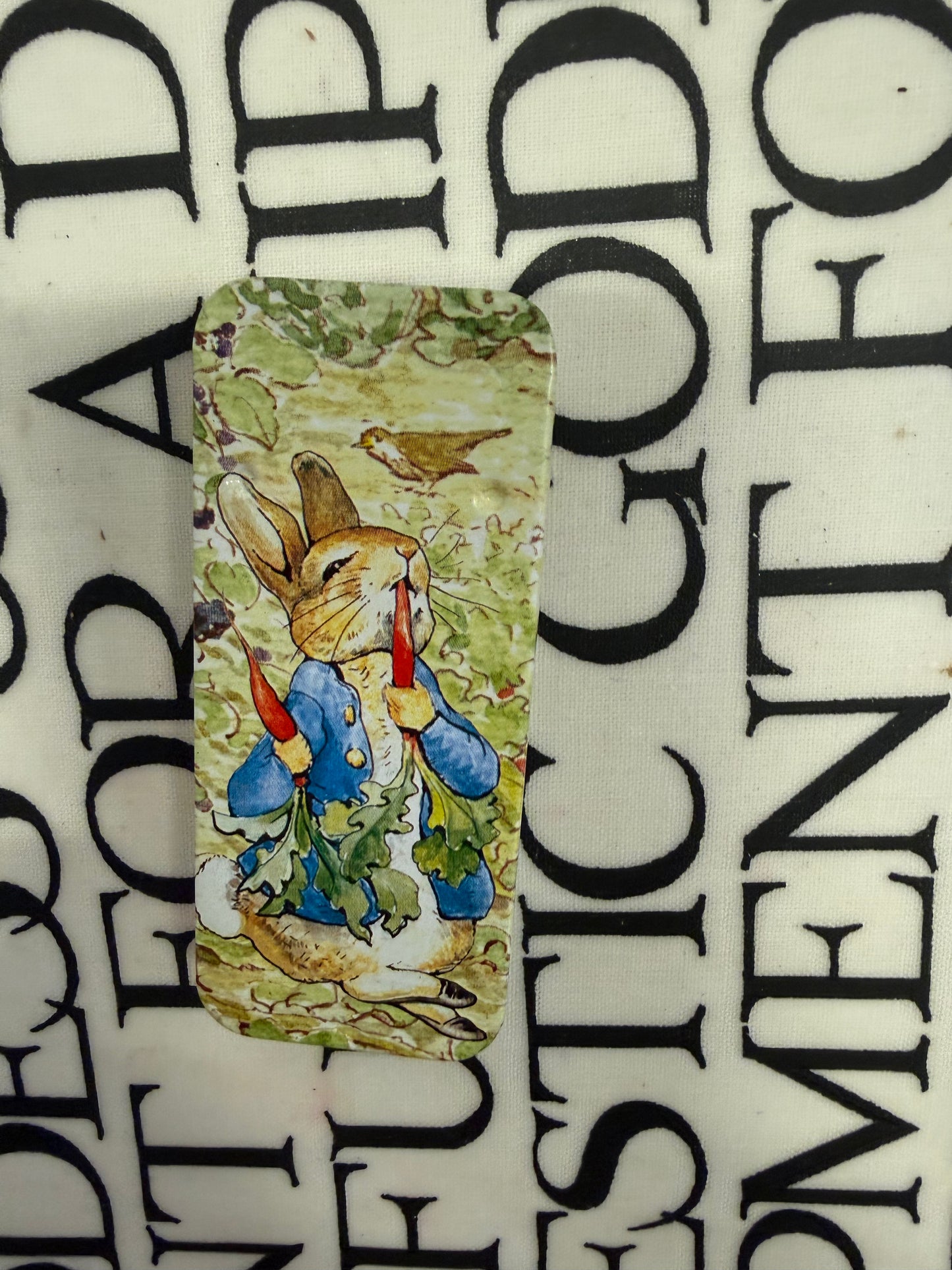 Peter Rabbit Slider Tin