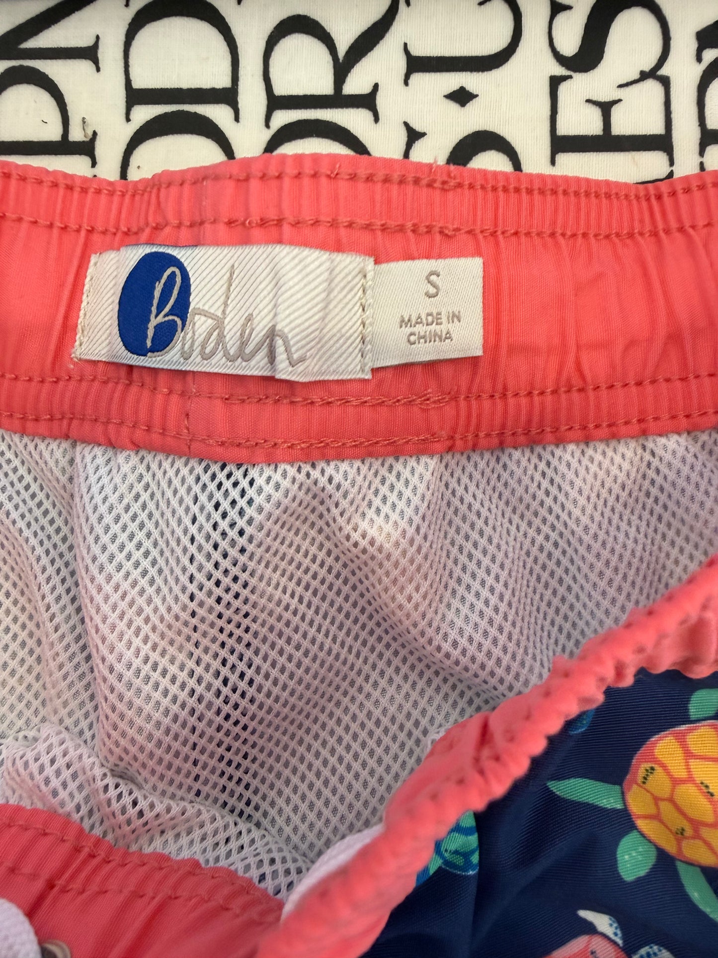 Boden Mens Turtle Swim Shorts S