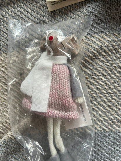 Felt So Good Decorations