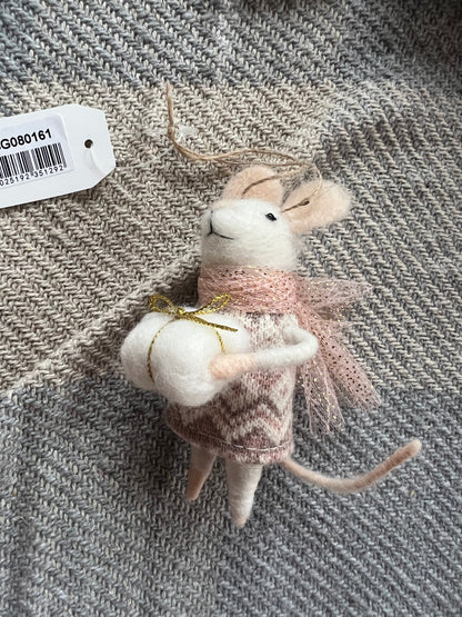 Felt So Good Decorations